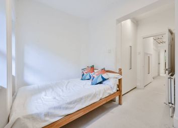 Thumbnail 2 bedroom flat for sale in Highbury Crescent, Islington, London