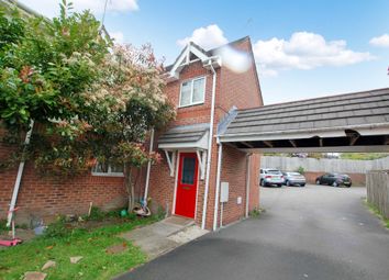 2 Bedrooms Semi-detached house for sale in Sidlaw Close, Oldham OL8