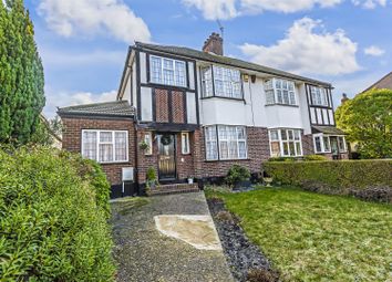 3 Bedrooms Semi-detached house for sale in Winkworth Road, Banstead SM7