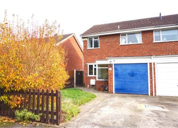 3 Bedrooms Semi-detached house for sale in Crispin Close, Longlevens, Gloucester GL2