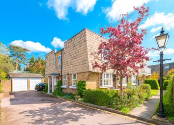 Thumbnail Mews house for sale in High Road, Buckhurst Hill