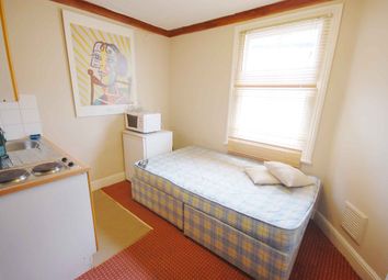 1 Bedrooms Studio to rent in Charteris Road, London NW6