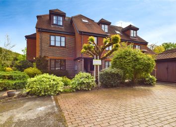 Thumbnail Flat for sale in Willows Court, Station Road, Pangbourne, Reading