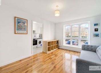 Thumbnail Flat to rent in Wheatsheaf Close, Isle Of Dogs