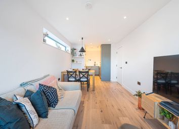 Thumbnail 1 bed flat to rent in Whetstone Green Apartments, Whetstone, London