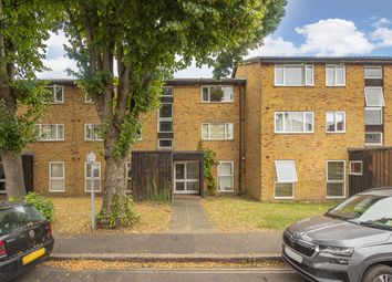 Thumbnail 1 bed flat to rent in Queens Road, Twickenham