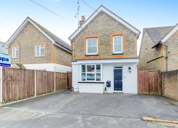 Thumbnail 4 bedroom detached house for sale in New Road, Smallfield, Horley