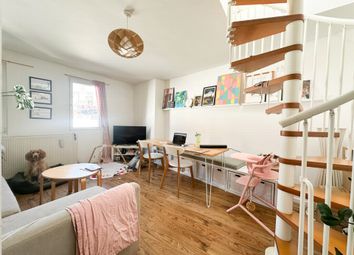 Thumbnail 2 bed flat to rent in Carysfort Road, Stoke Newington