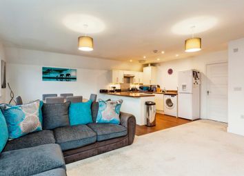 Thumbnail 2 bed flat for sale in Brookfield Drive, Horley