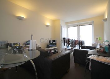2 Bedrooms Flat to rent in Robinson Road, Colliers Wood SW17