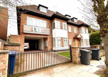Thumbnail Flat to rent in Beechcroft Avenue, Golders Green