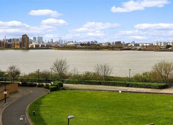 2 Bedrooms Flat to rent in Tideslea Path, West Thamesmead, London SE28