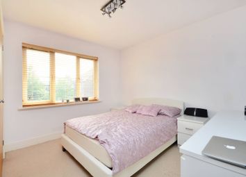 Thumbnail 2 bedroom flat to rent in High Path, South Wimbledon, London