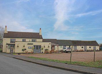 Thumbnail Pub/bar for sale in Old Main Road, Louth