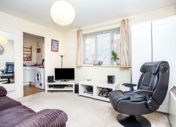 Thumbnail 1 bed flat to rent in Dairyman Close, Cricklewood, London