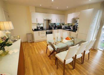 Thumbnail 2 bedroom flat for sale in Venice House, Hatton Road, Wembley, Middlesex