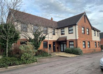 Thumbnail 1 bed flat to rent in High Street, Theale, Reading