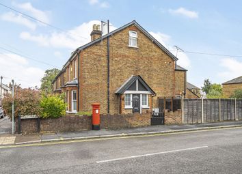 Thumbnail 1 bed flat for sale in Hook Road, Epsom