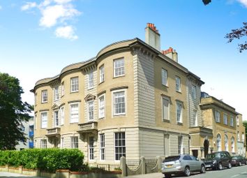 Thumbnail Flat to rent in Windlesham Road, Brighton, East Sussex
