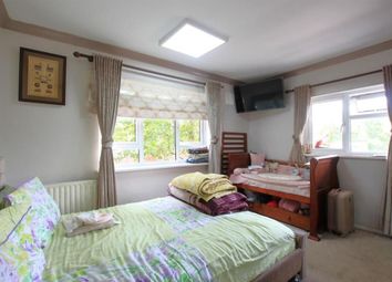 Thumbnail 2 bed flat to rent in Ringway, Southall