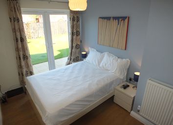 Thumbnail Room to rent in The Drive, Earley, Reading