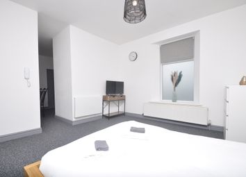 Thumbnail Room to rent in York Place, Newport