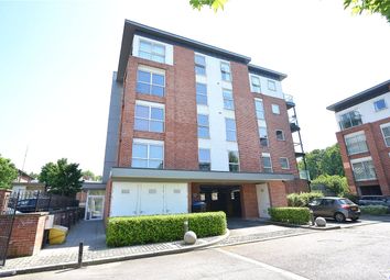 2 Bedrooms Flat to rent in Highwood Close, East Dulwich, London SE22
