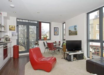 2 Bedrooms Flat to rent in Stockwell Road, London SW9