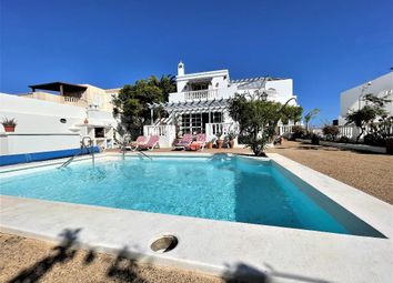 Thumbnail Villa for sale in Calle Columbia, Costa Teguise, Lanzarote, 35508, Spain