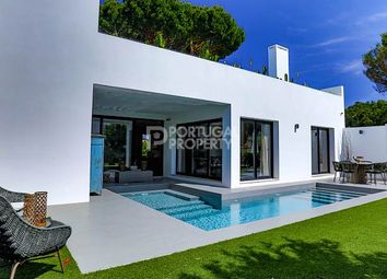 Thumbnail 4 bed villa for sale in Vilamoura, Algarve, Portugal