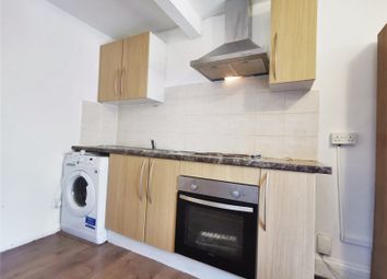 Thumbnail Studio to rent in Montague Road, Hounslow