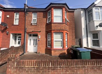 Thumbnail Room to rent in Queens Avenue, Watford, Hertfordshire