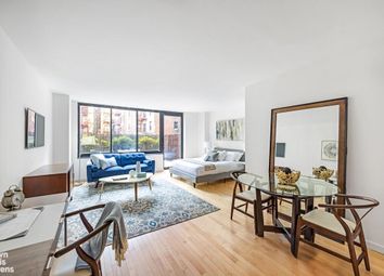 Thumbnail Studio for sale in 215 W 95th St Apt 2N, New York, Ny 10025, Usa