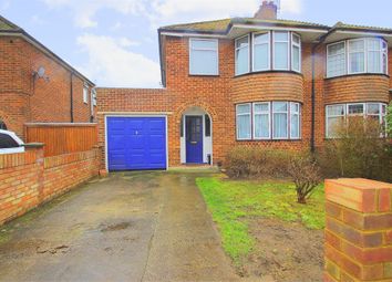 3 Bedroom Semi-detached house for rent