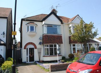 Thumbnail Flat to rent in Salisbury Road, Leigh-On-Sea