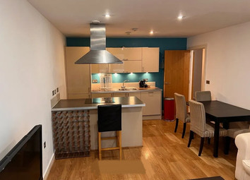 Thumbnail Flat to rent in Bow Common Lane, London