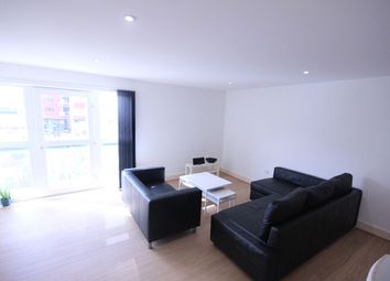 2 Bedrooms Flat to rent in Westferry Road, London E14