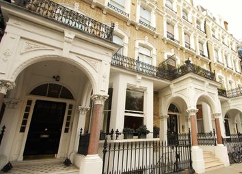 2 Bedrooms Flat to rent in Redcliffe Square, Kensington SW10