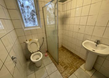 Thumbnail Shared accommodation to rent in Wedderburn Road, Barking
