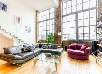 Thumbnail Flat to rent in Summers Street, Clerkenwell, London