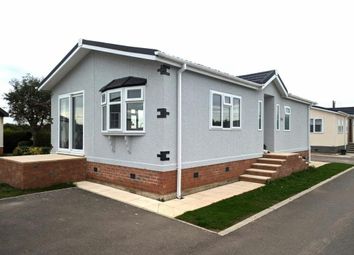 Thumbnail 2 bed mobile/park home for sale in Adbolton Lane, Nottingham