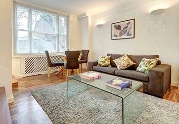 Thumbnail 2 bedroom flat to rent in Hill Street, Mayfair, London