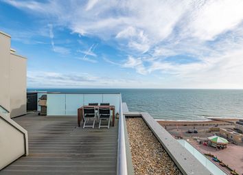 Thumbnail 3 bedroom flat for sale in Kingsway, Hove