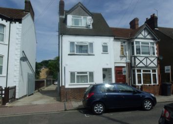 Thumbnail Studio to rent in Clarendon Road, Town