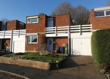 2 Bedroom Detached house for rent