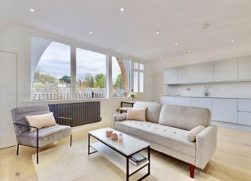 Thumbnail 2 bed flat for sale in Archway Road, Highgate