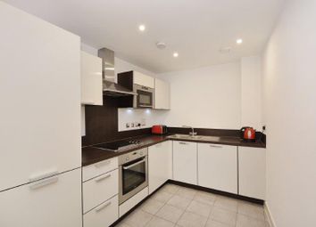 Thumbnail Flat for sale in Surrey Quays Road, London