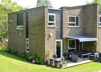 3 Bedrooms Semi-detached house for sale in Fernwood, Park Villas, Leeds, West Yorkshire LS8