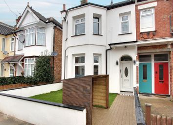 Thumbnail Flat to rent in Wellesley Road, Harrow-On-The-Hill, Harrow