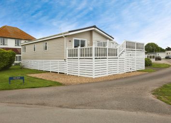 Thumbnail 2 bed mobile/park home for sale in Solent Breezes, Chilling Lane, Warsash, Hampshire
